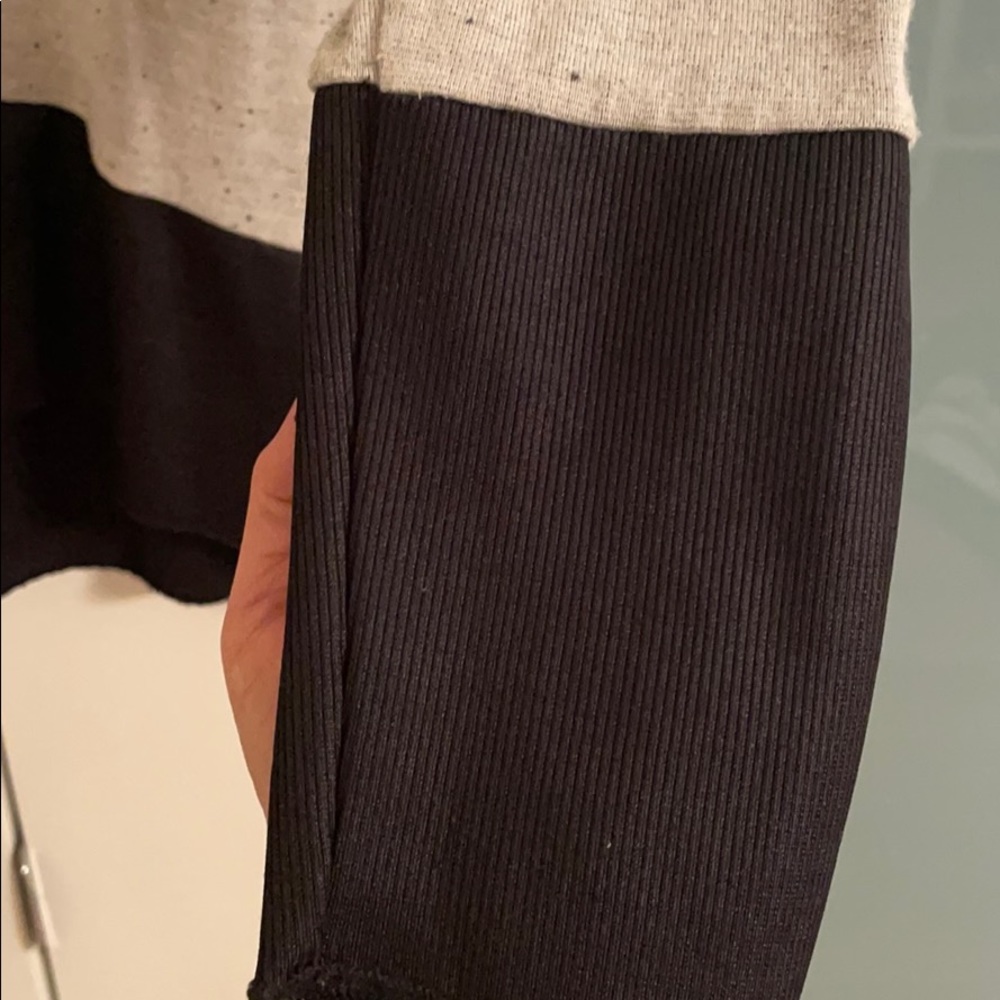 Sweater - Picture 3 of 9